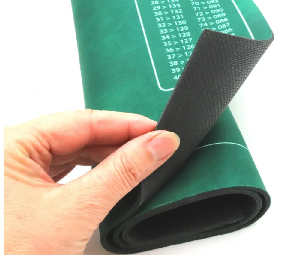 Tapis jeu Belote vert avec grille points 4 joueurs - 40 x 60 cm