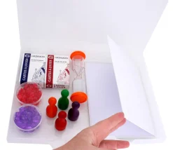 Valisette A4 vide de 31.5 x 24 x H 6 cm pour jeu